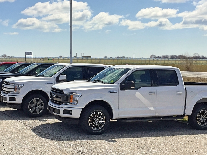 October Sales Down An Estimated 0 9 But Automakers Upbeat